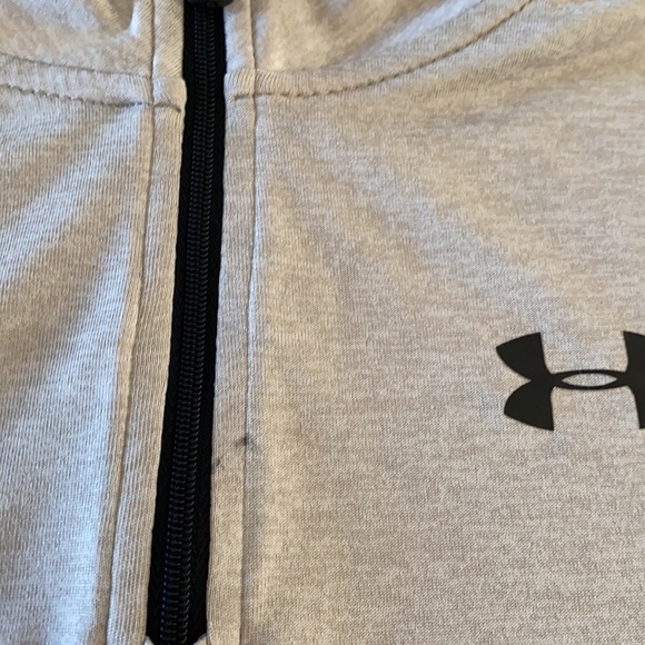 Under Armour Performance Pullover - Picture 3 of 5